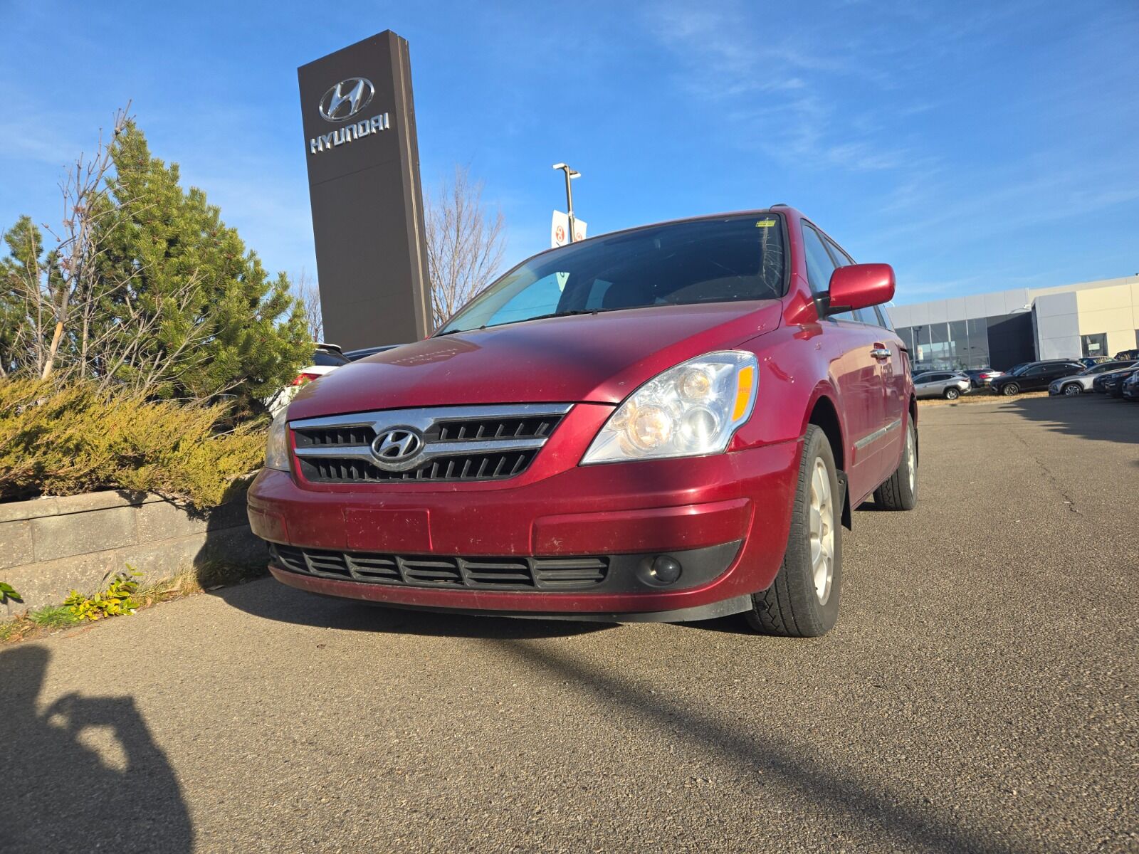 Hyundai Entourage