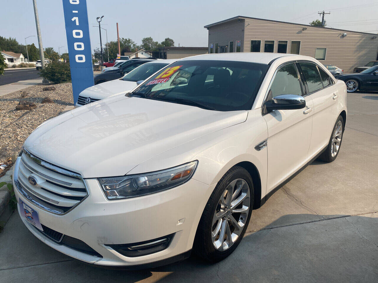 2013 FORD Taurus