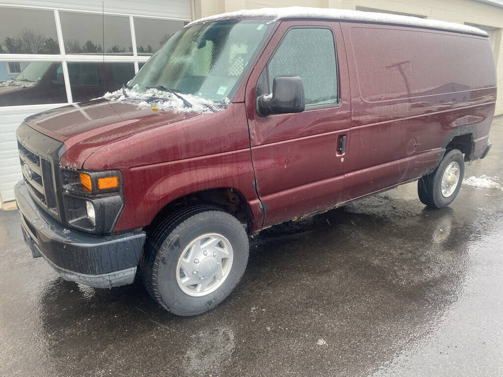 2011 FORD E-350