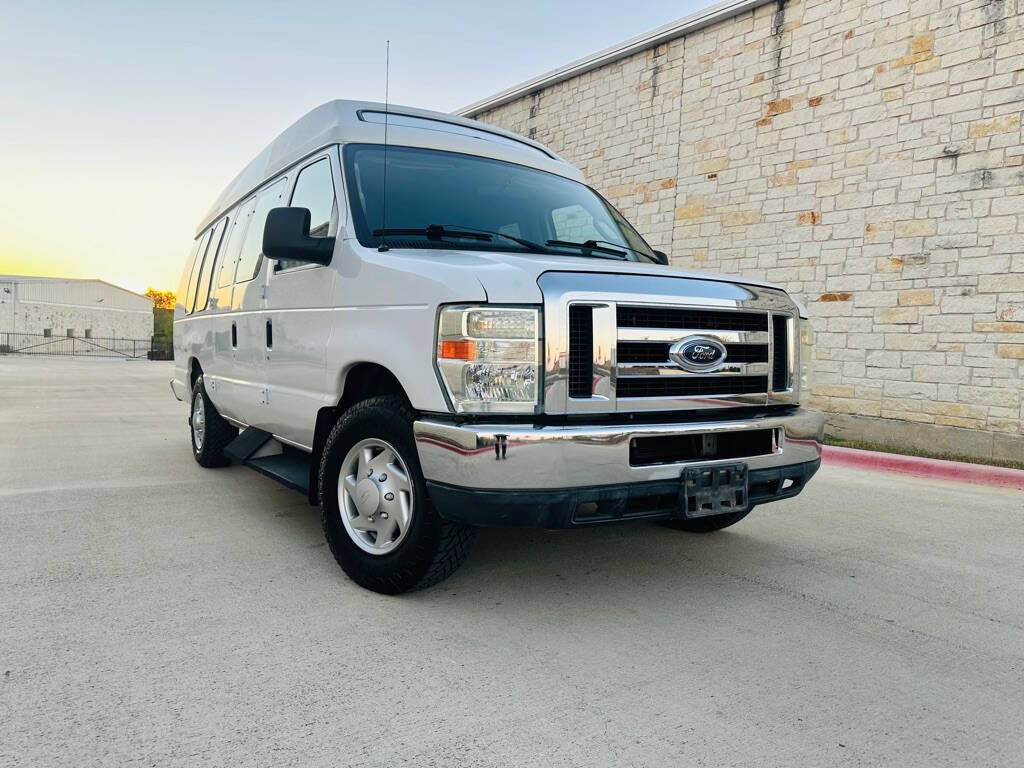 2008 FORD E-250