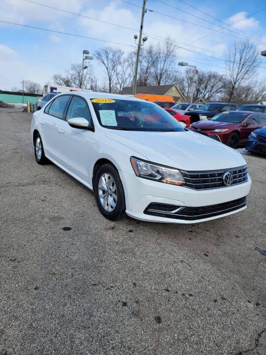 2018 VOLKSWAGEN Passat