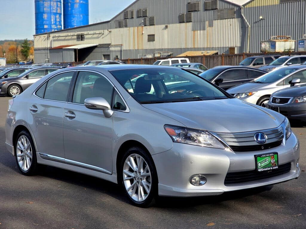 Lexus HS