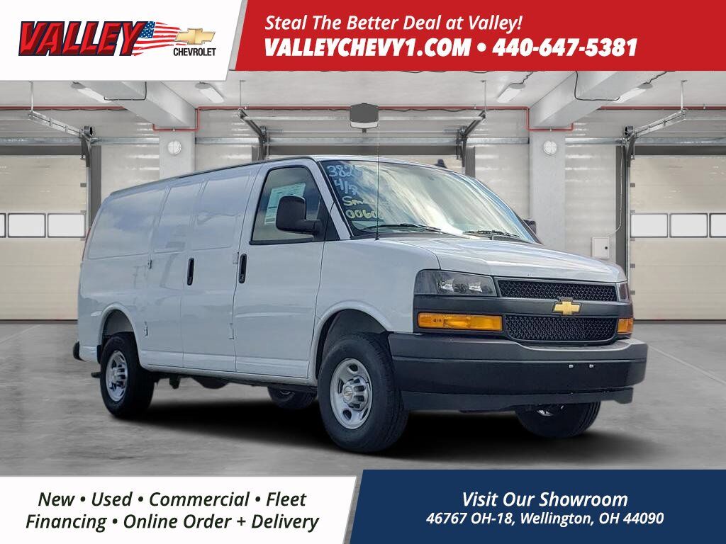 2025 CHEVROLET Express