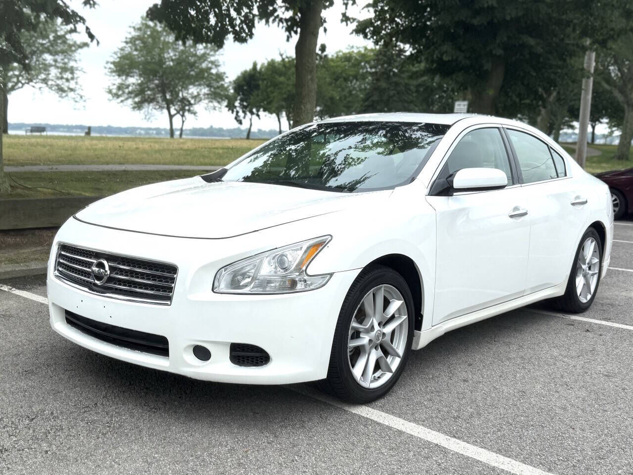 2009 NISSAN Maxima