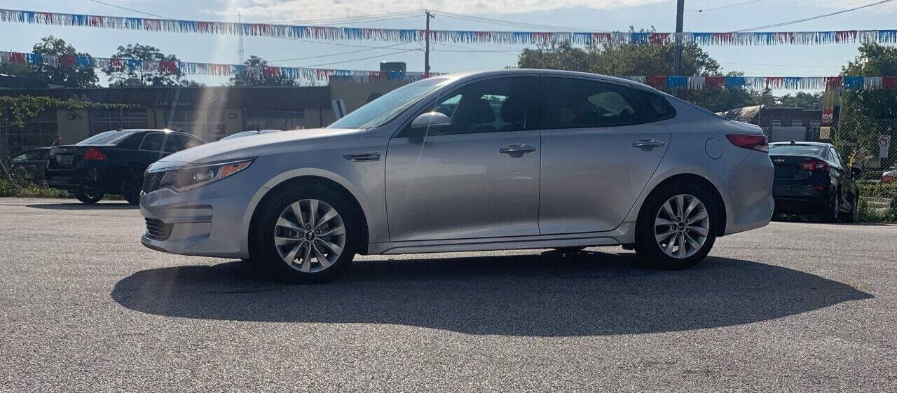 2017 KIA Optima