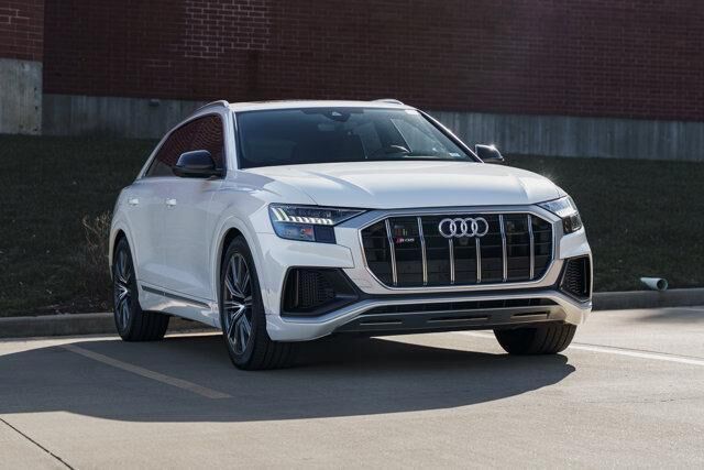 2023 AUDI SQ8