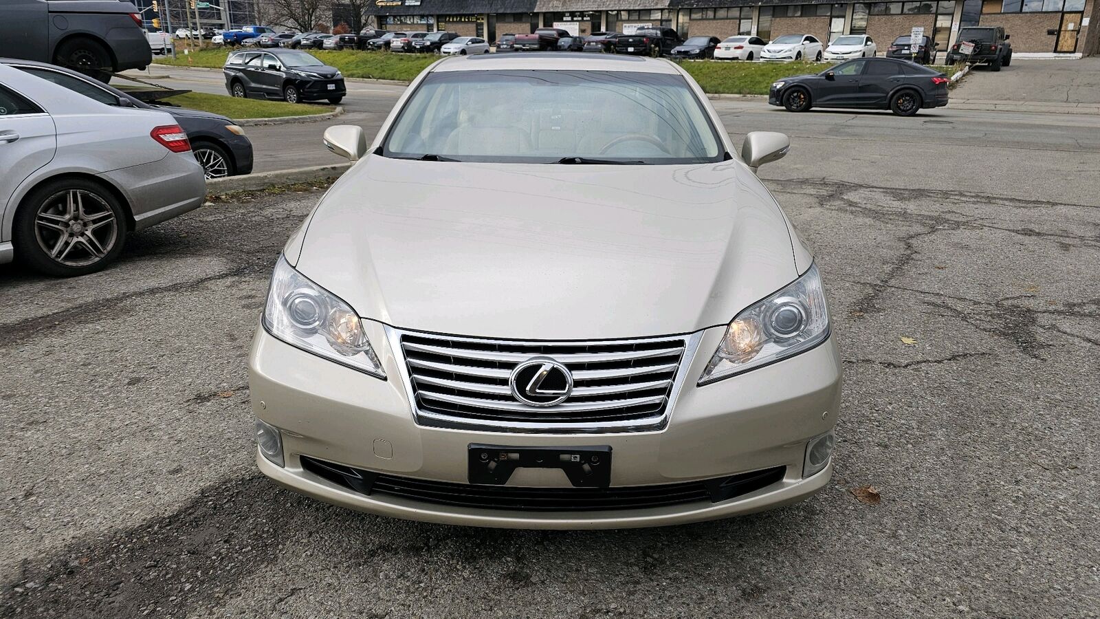 Lexus ES