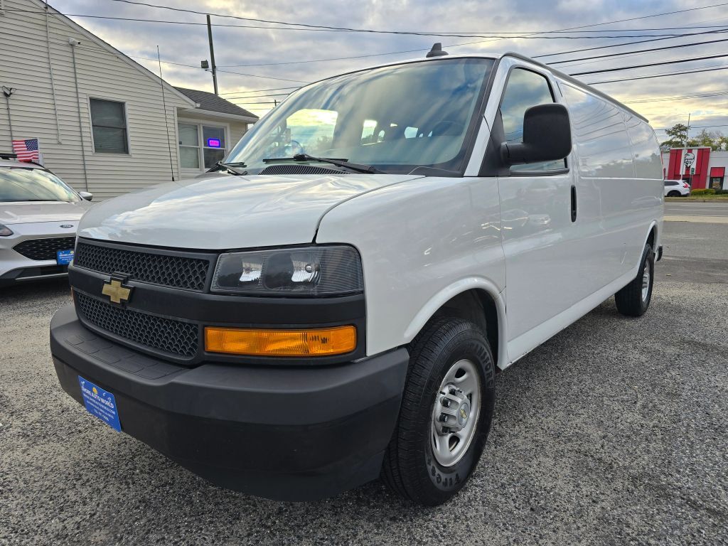 2022 CHEVROLET Express