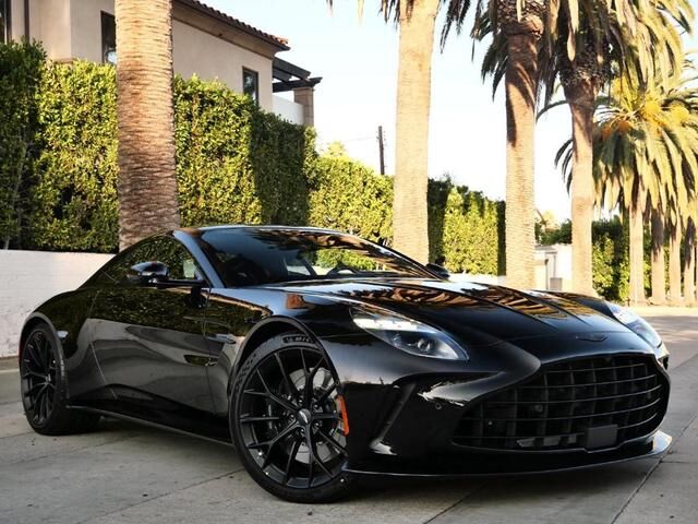 2025 ASTON MARTIN Vantage