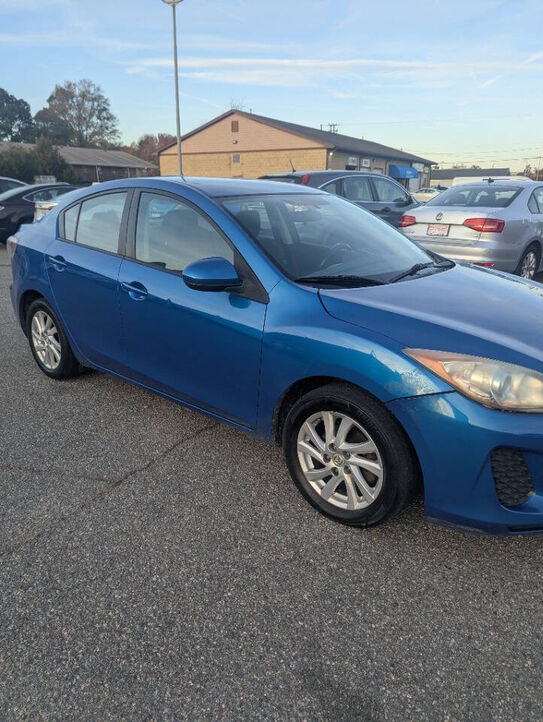 2012 MAZDA Mazda3