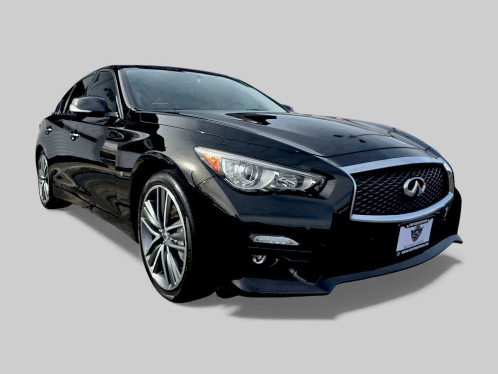 Infiniti Q50