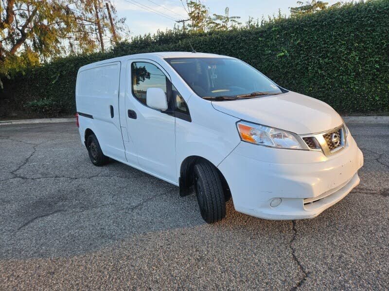 2017 NISSAN NV200