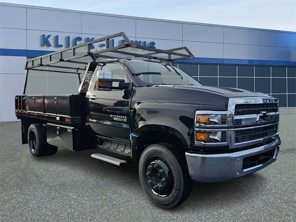 2024 GMC Silverado Medium Duty