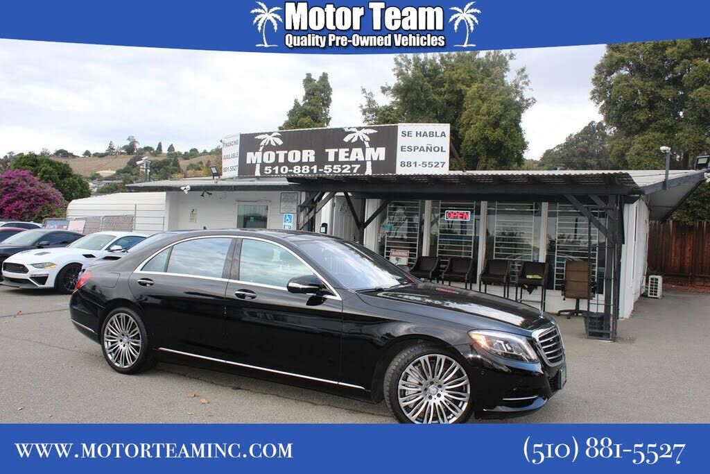 Mercedes-Benz S-Class