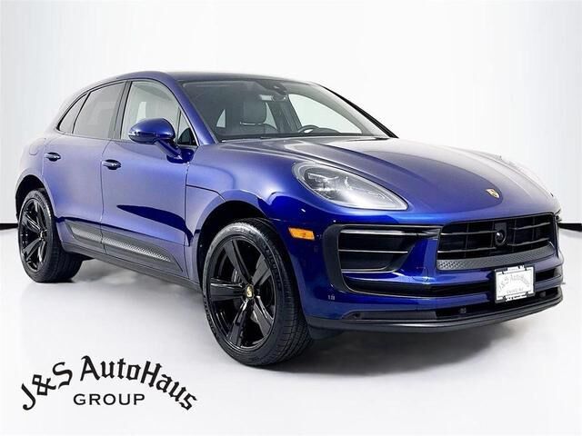 2024 PORSCHE Macan