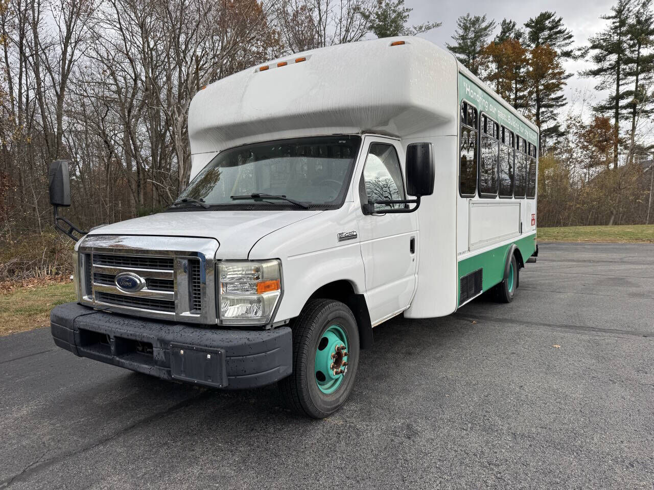 2010 FORD E-450