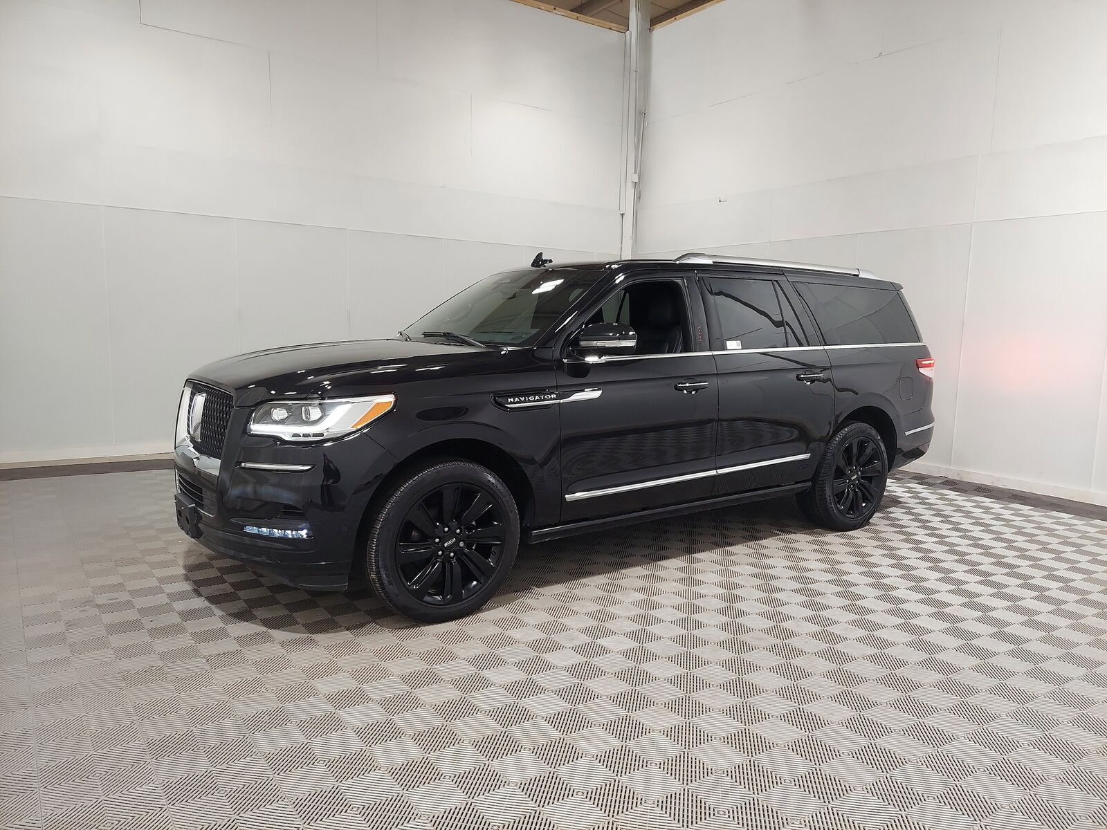 2023 LINCOLN Navigator L