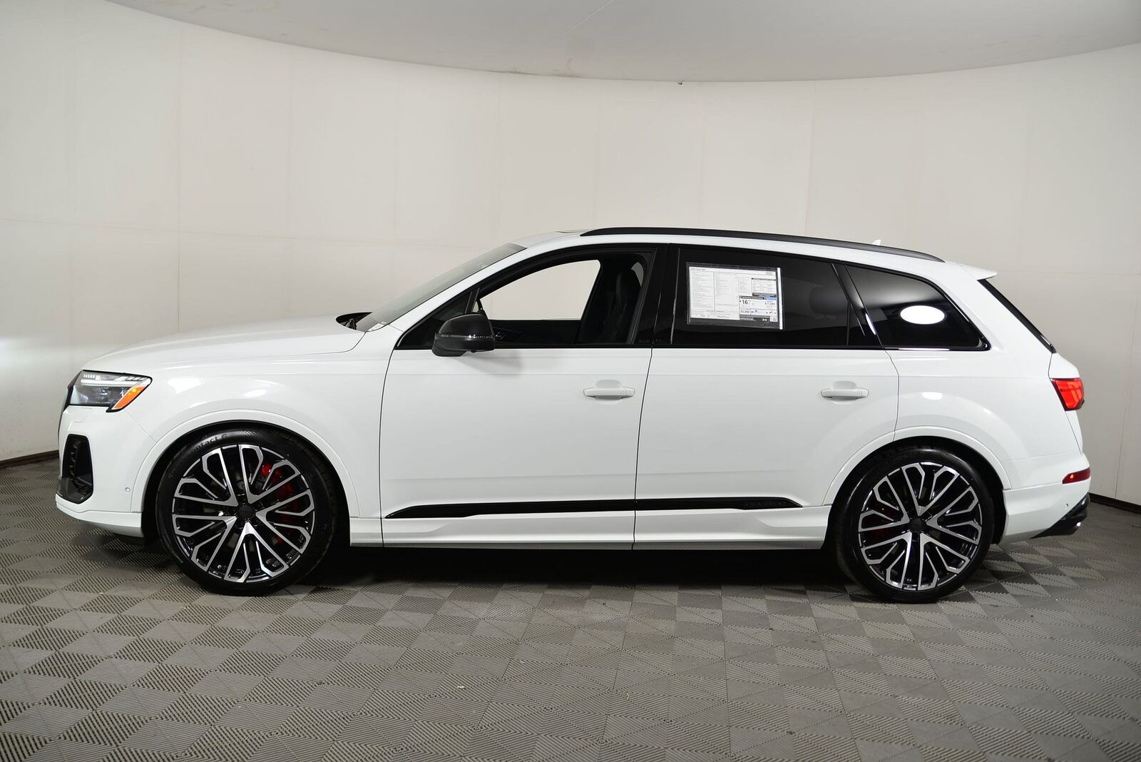 2026 Audi SQ7