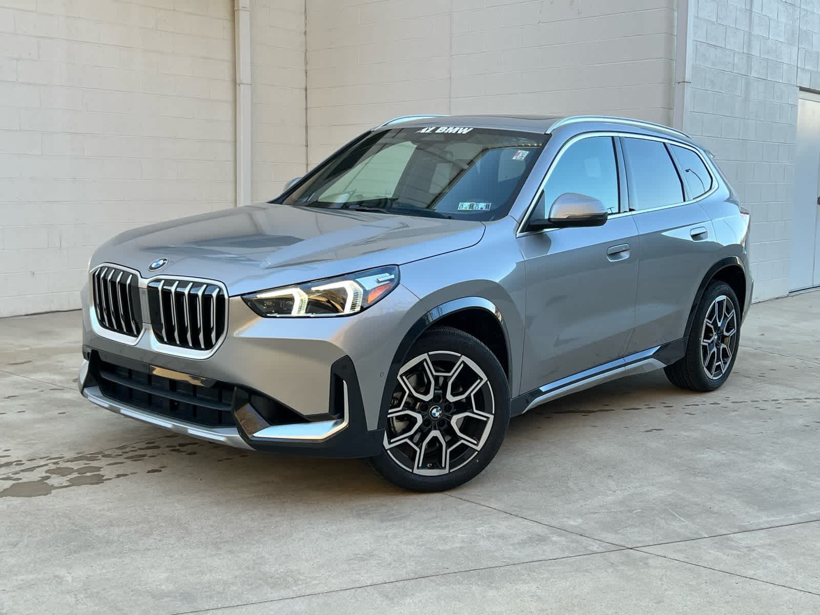 2025 BMW X1