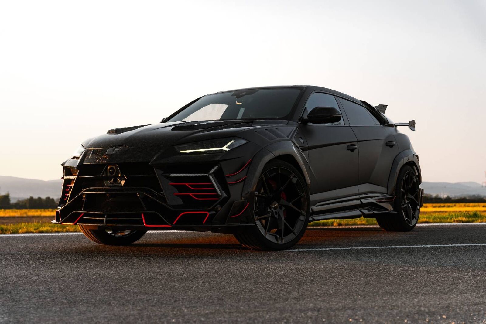 2020 LAMBORGHINI URUS