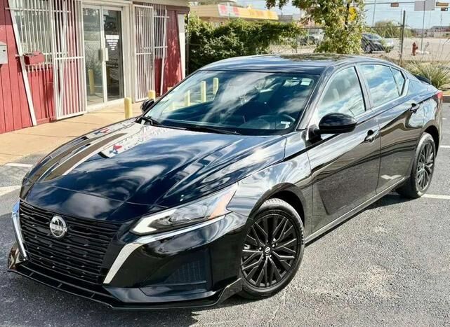 2023 NISSAN Altima