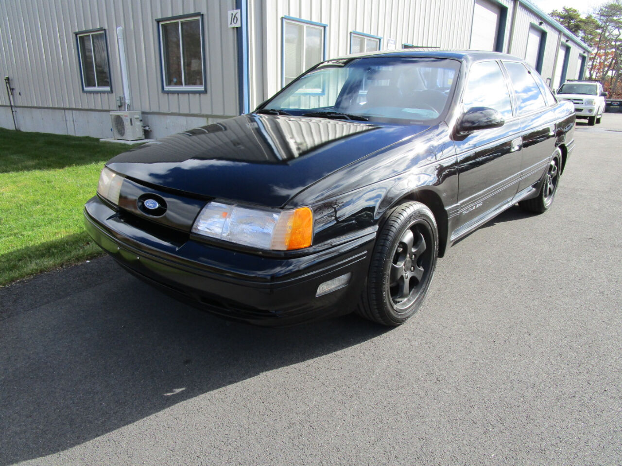 1989 FORD Taurus