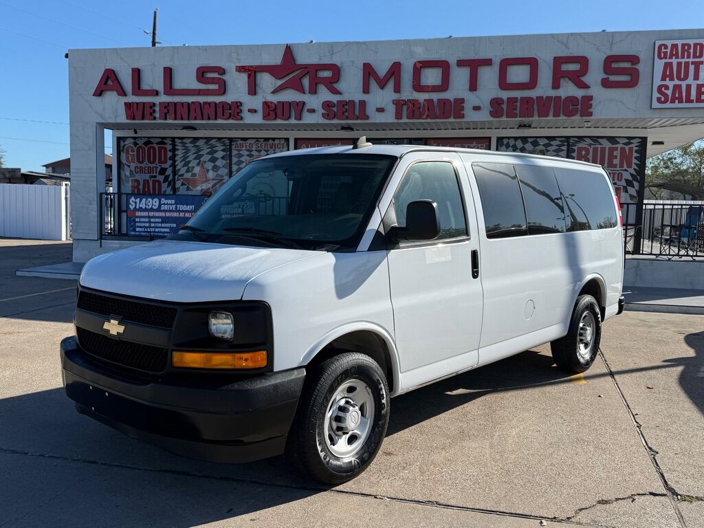 2017 CHEVROLET Express