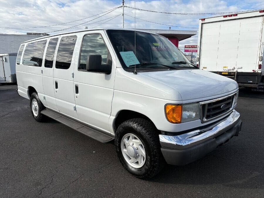 Ford E-350