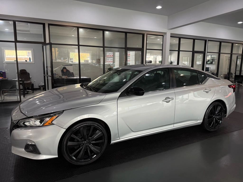 2022 NISSAN Altima