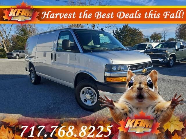 2025 CHEVROLET Express