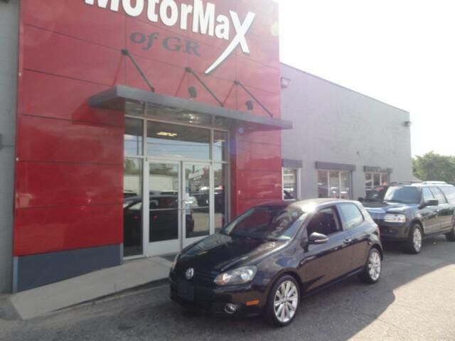 2012 VOLKSWAGEN Golf