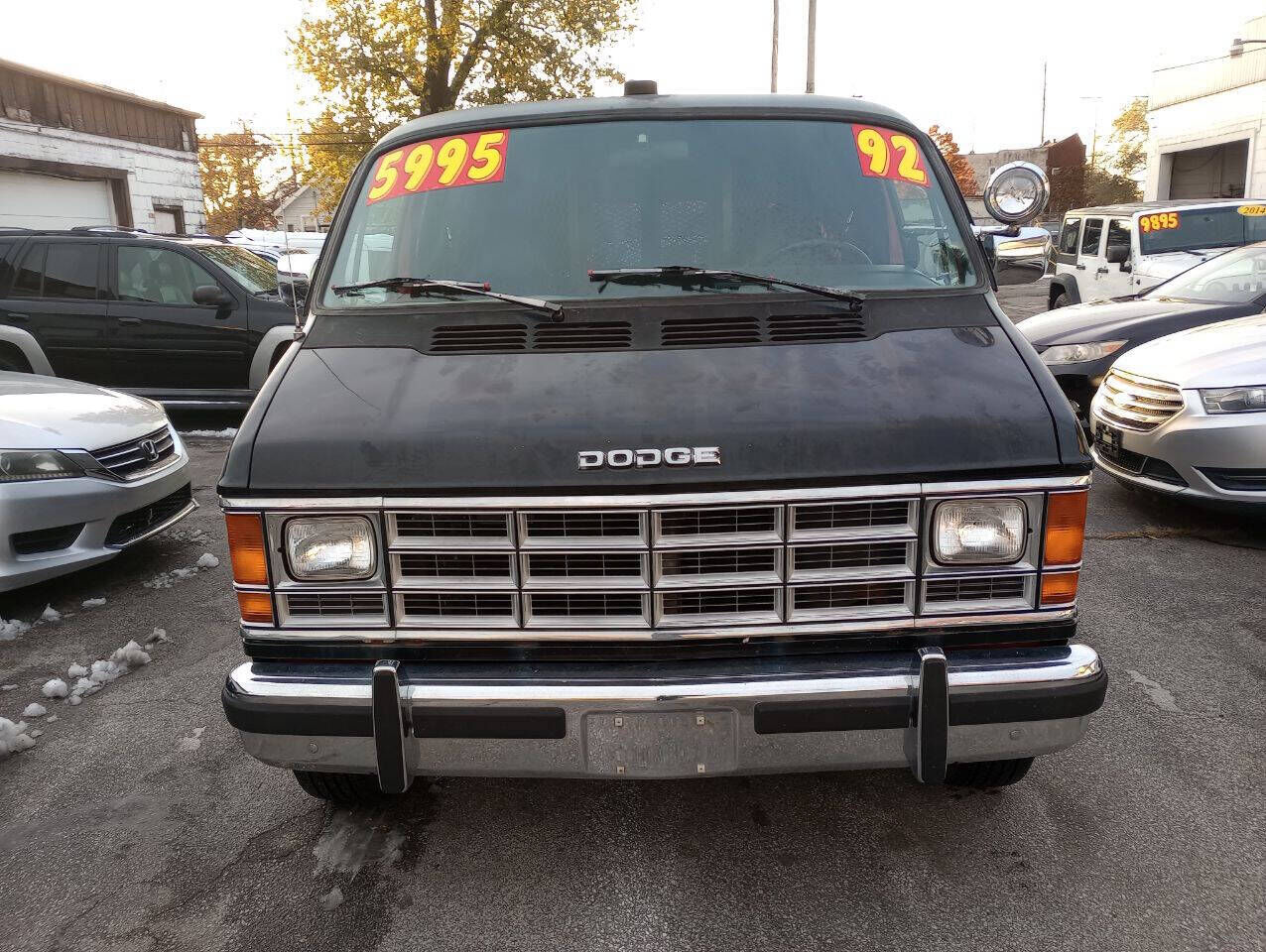 Dodge Ram Van