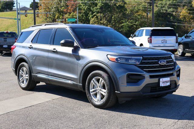 2022 FORD Explorer