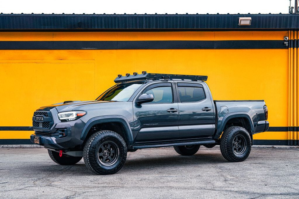 2021 TOYOTA Tacoma