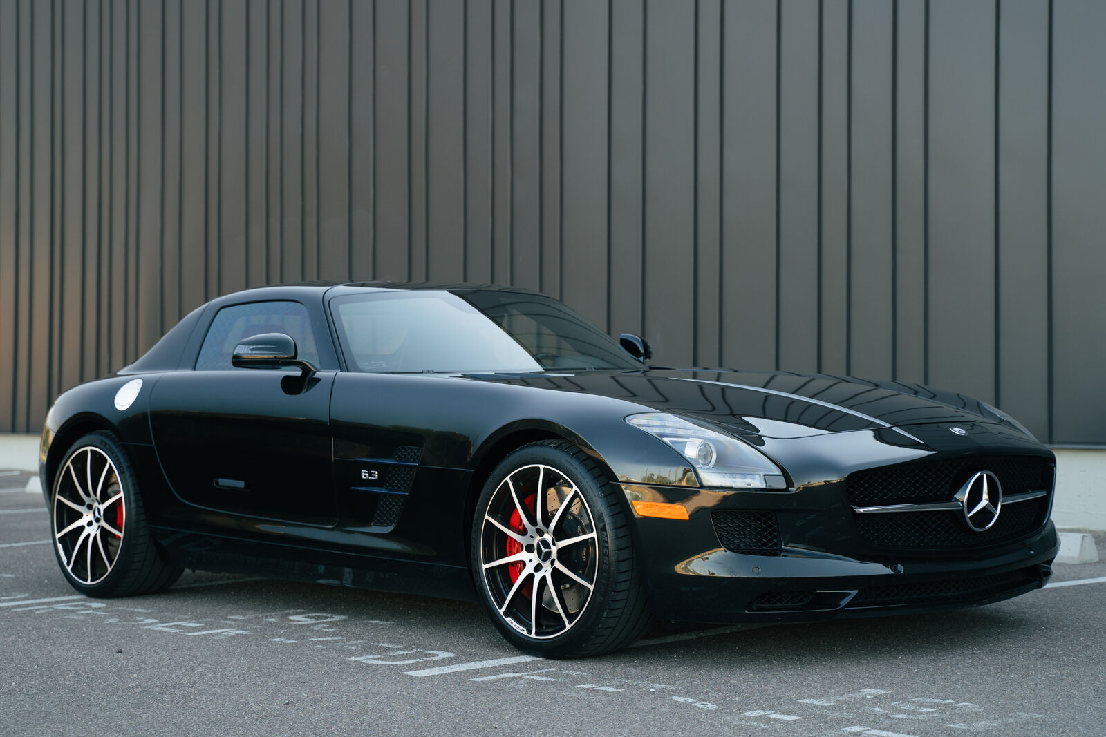 Mercedes-Benz SLS-Class