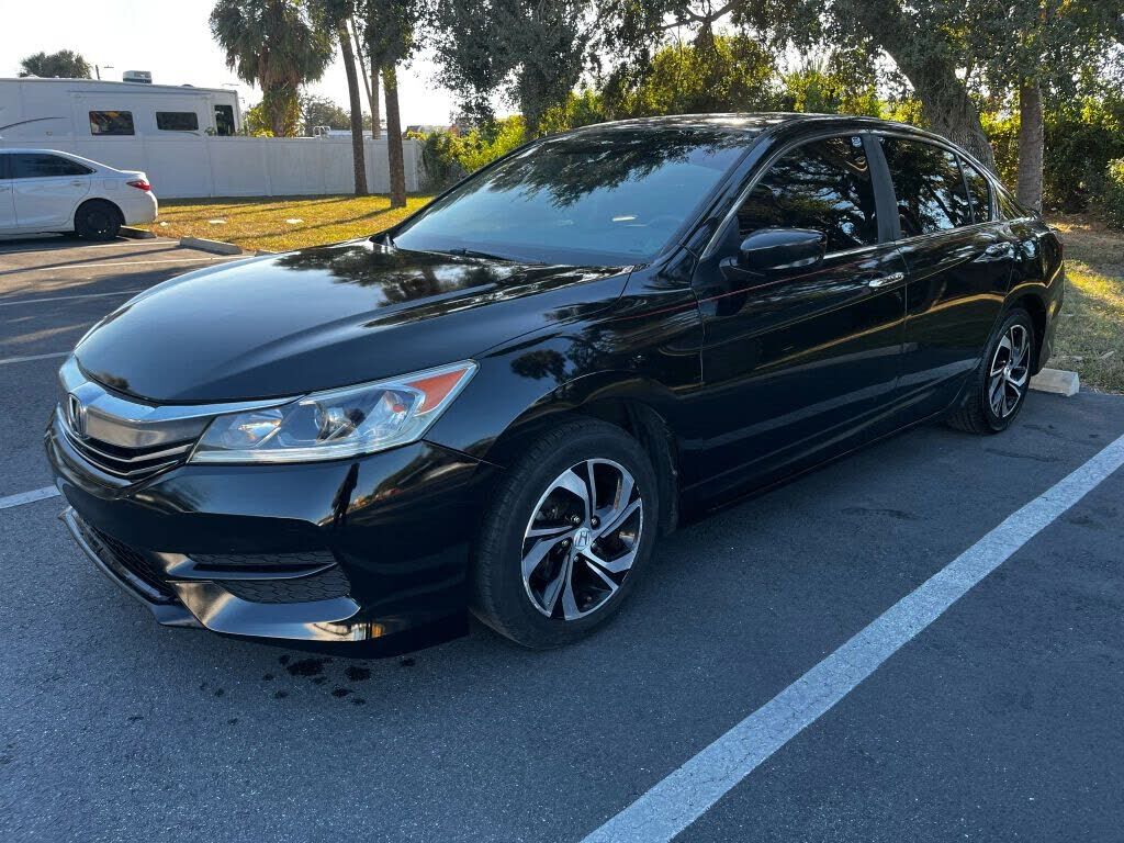 2017 HONDA Accord