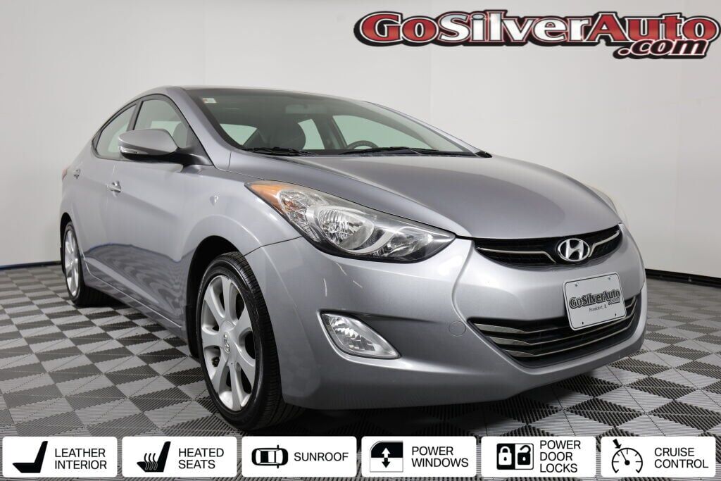2012 HYUNDAI Elantra