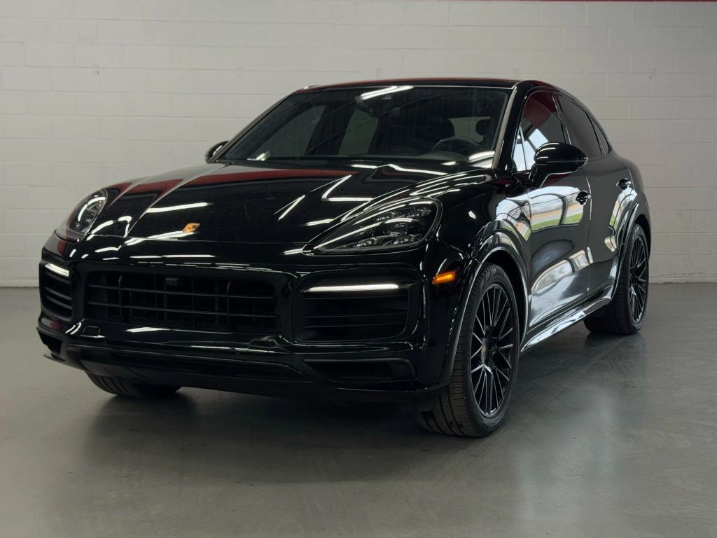 2023 PORSCHE Cayenne