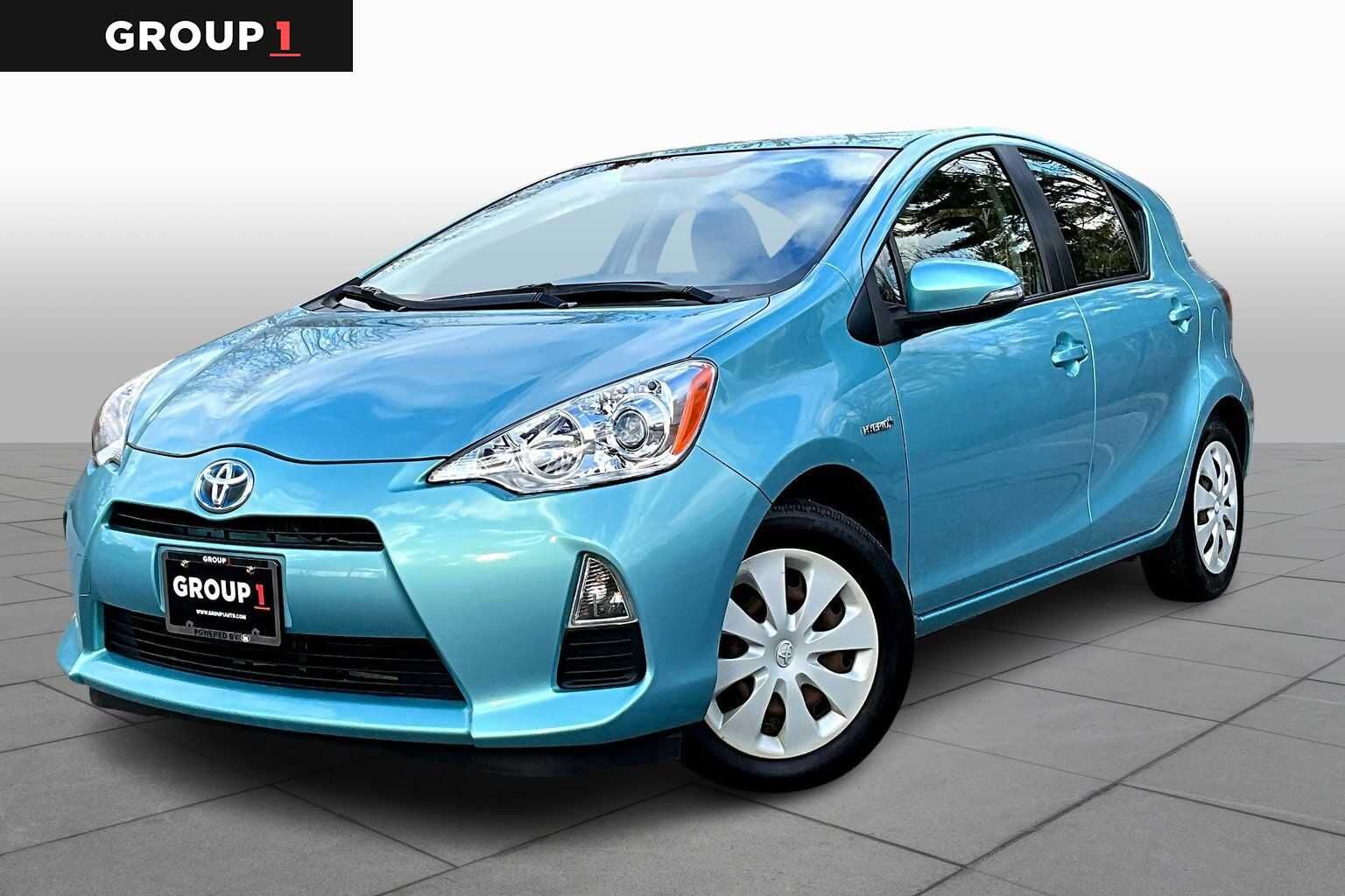 2013 TOYOTA Prius