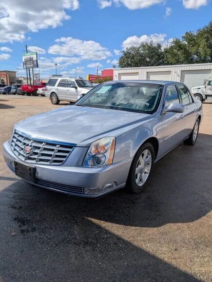 Cadillac DTS