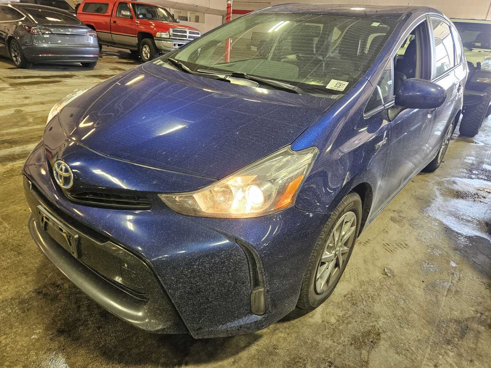 Toyota Prius V