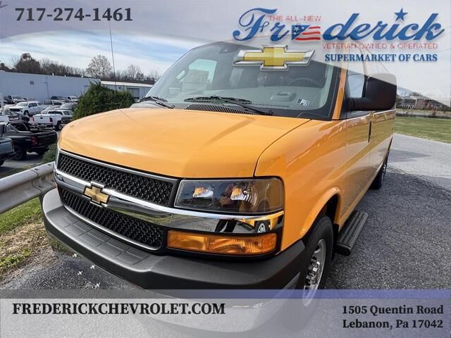 2025 CHEVROLET Express