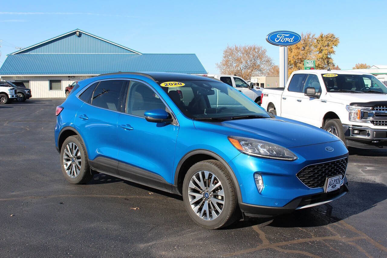 2020 FORD Escape