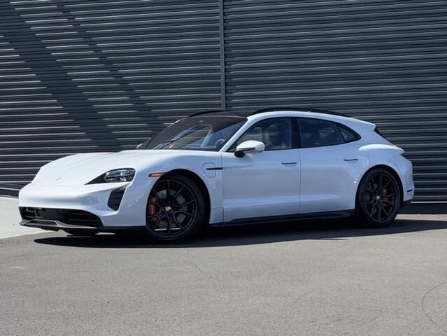 2024 PORSCHE Taycan