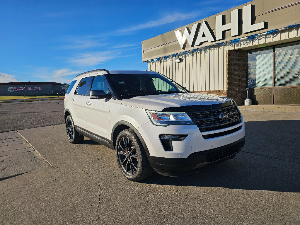 2018 FORD Explorer