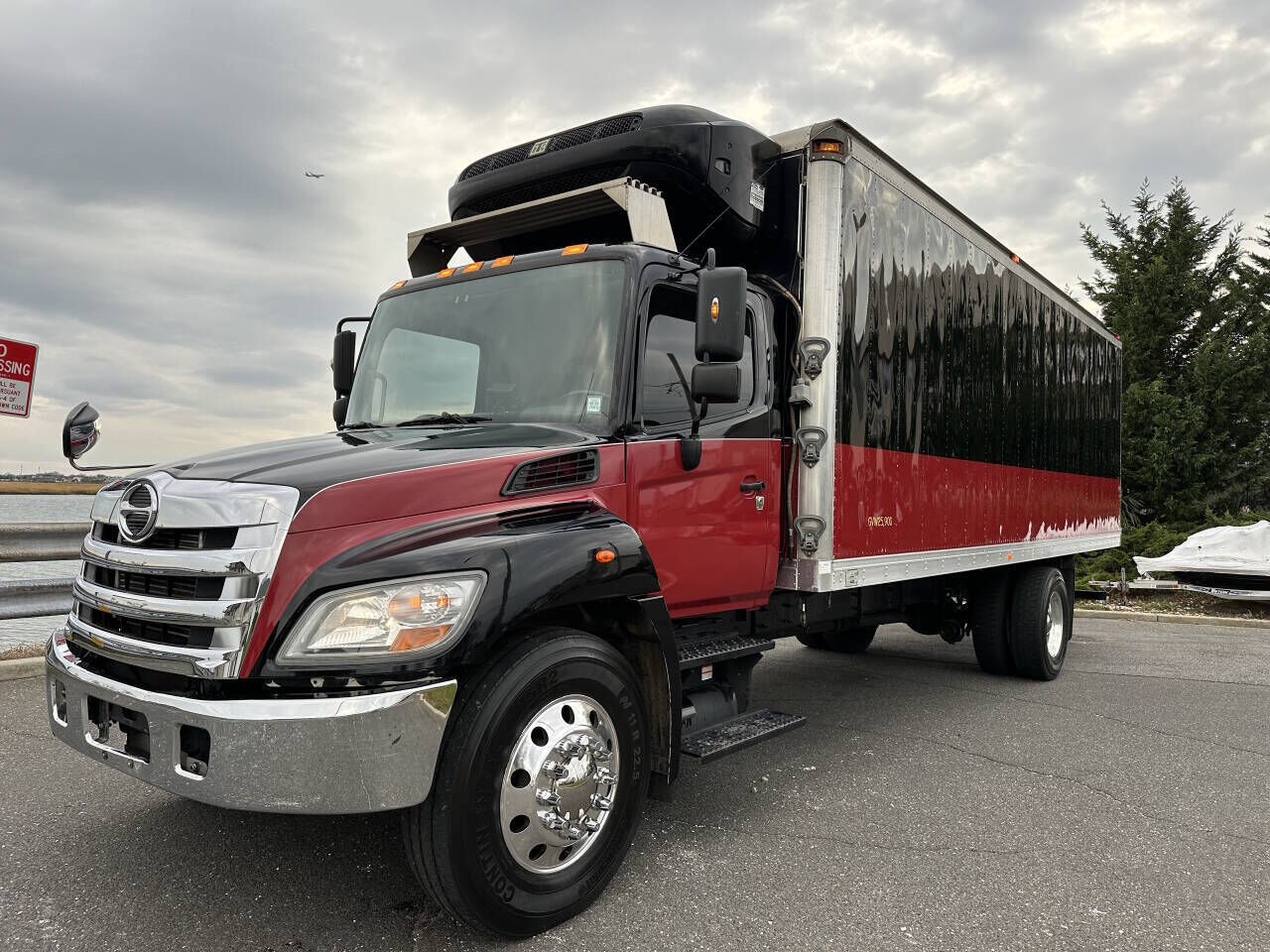 2013 HINO Incomplete Vehicle
