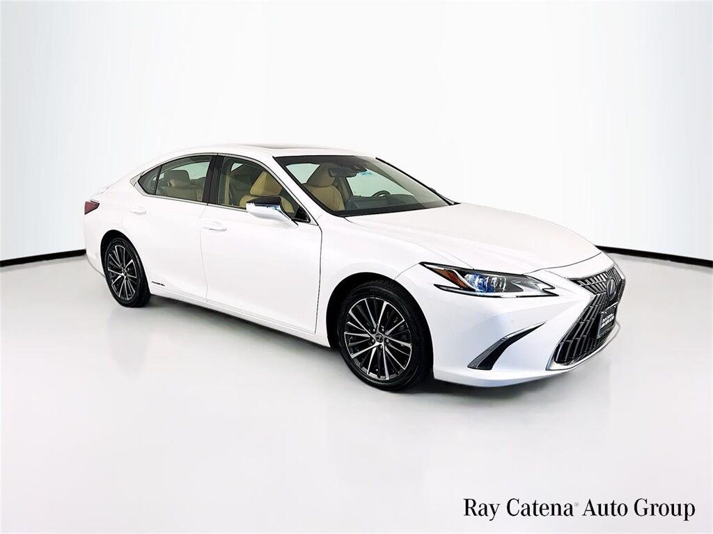 LEXUS