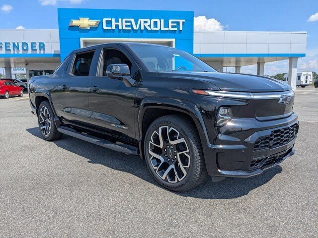 2025 CHEVROLET Silverado