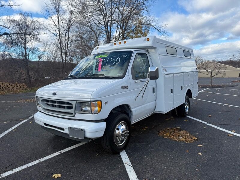 2002 FORD E-350