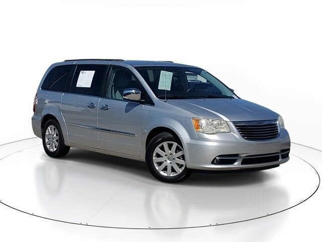 Chrysler Town and Country